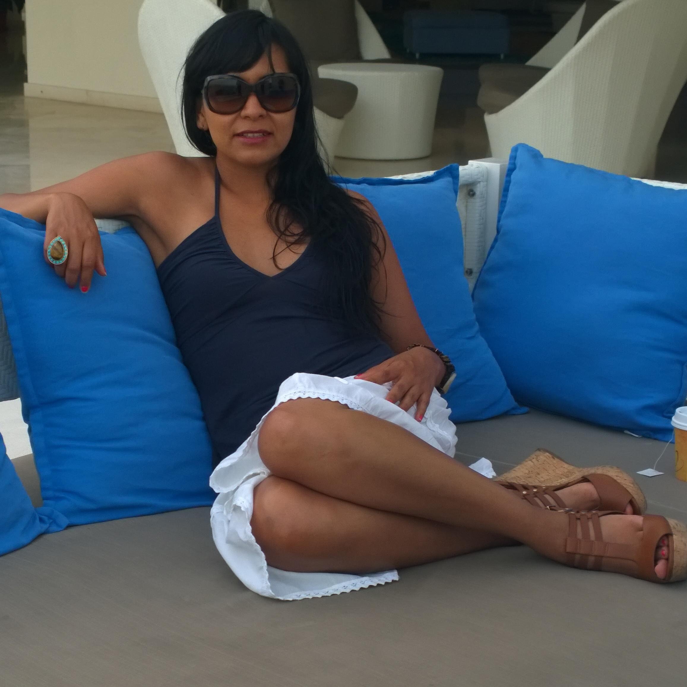 iliommi's profile picture. dreamer, hard-worker, interested in my self development, trying new things and going on adventure holidays. Love inspirational quotes