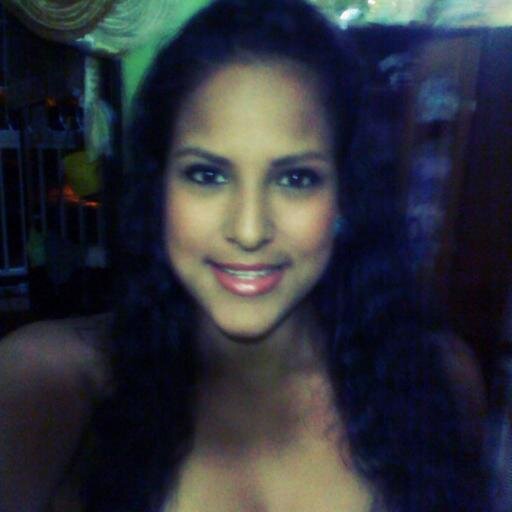 karenandreina_m's profile picture. No necesito que sea fácil, solo necesito que sea posible.