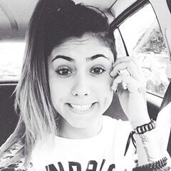 @gabrielarippi @justinbieber @pcastagnoli (15/09/2012)