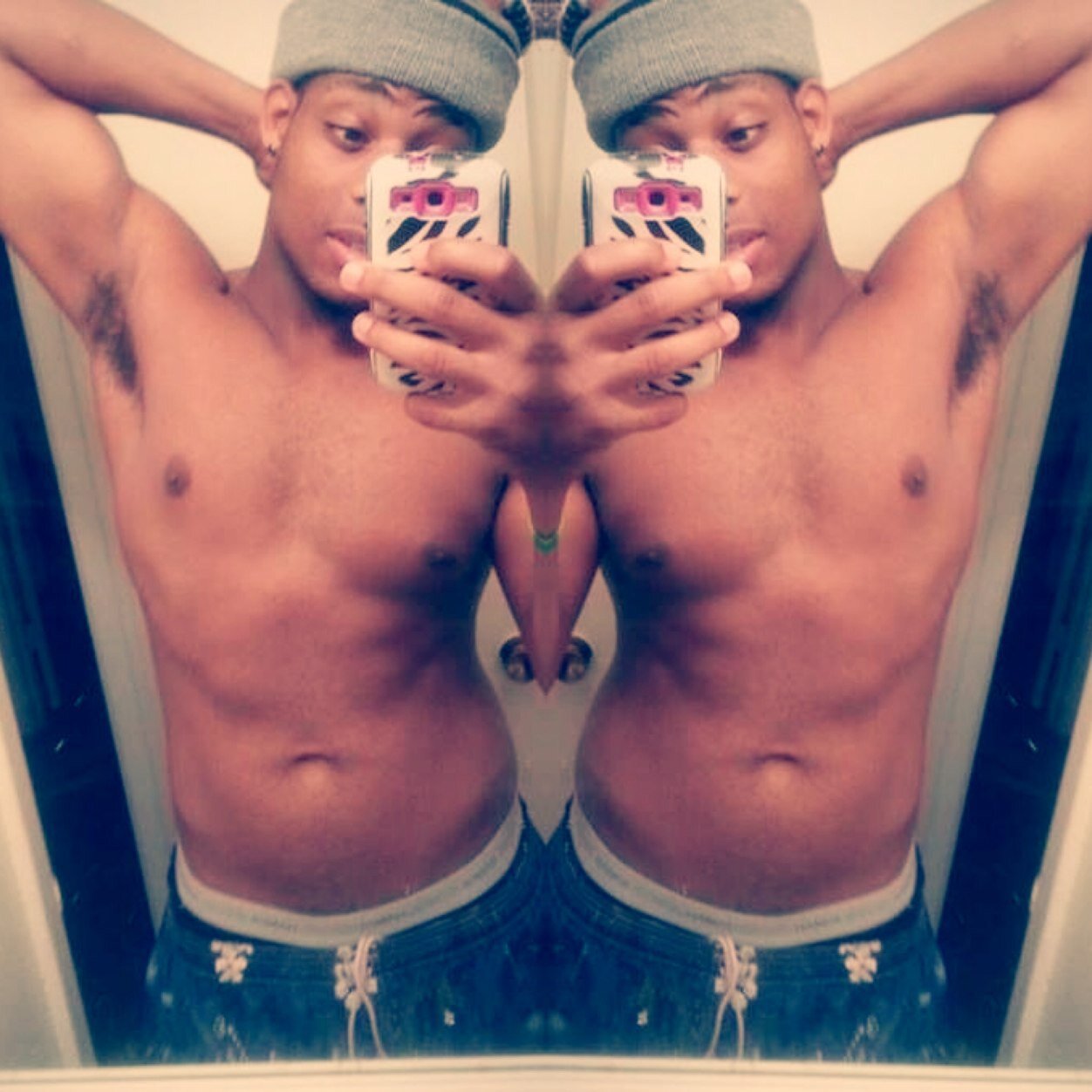 Bios are STUPID af...If you wanna know some shit just ask...kik me freaknigjayy. Text me 615-997-KIK ME FOR THE REST