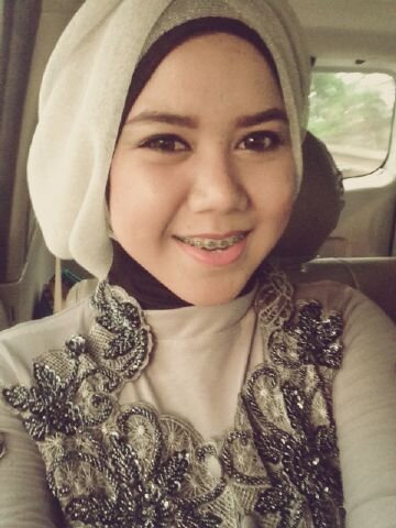 Belong to ALLAH | ♥Fam | Islamic Banking and Finance'11 Trisakti University | Part of @BPHMJ_EP and @BGTCTrisakti | #YOLO | You Addict.