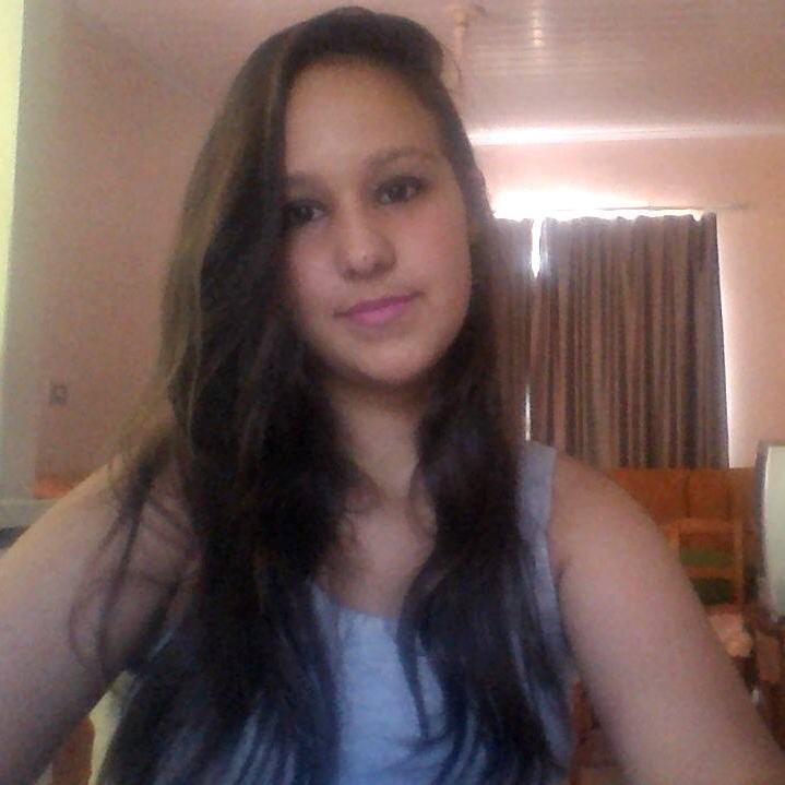 gremista, amo tirar fotos...estar com meus amigos...