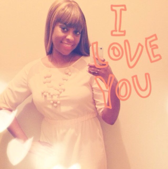 Child of God, Globetrotter, lover of people, literature and all things girly and fabulous.