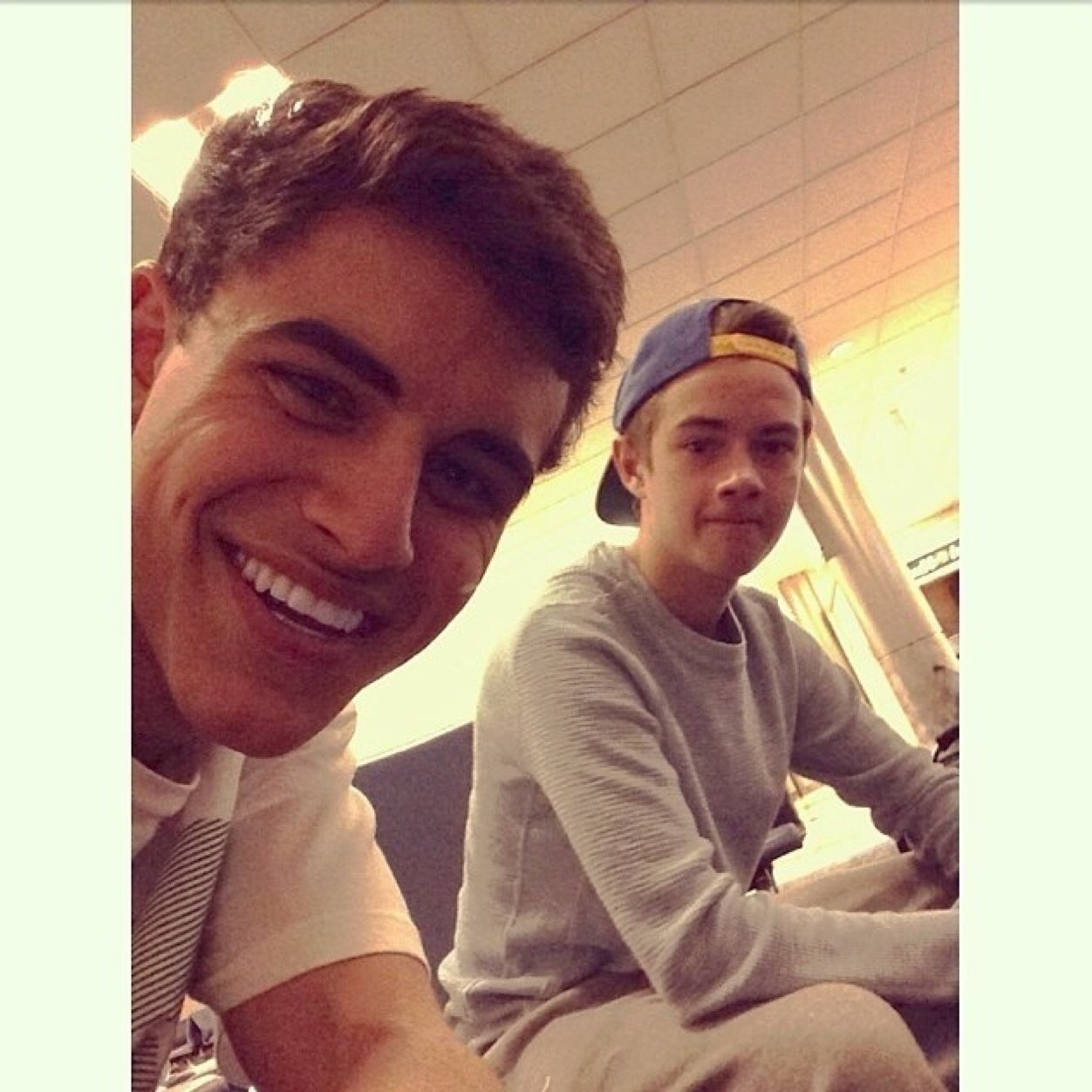 Go follow @shawnnlol because she gave you this free follow & can be funny sometimes. bye.