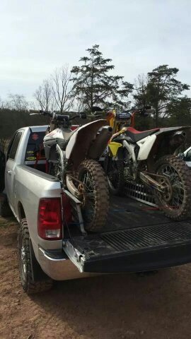 simplekinda_man's profile picture. simple kinda man, redneck, love my truck and my bikes.