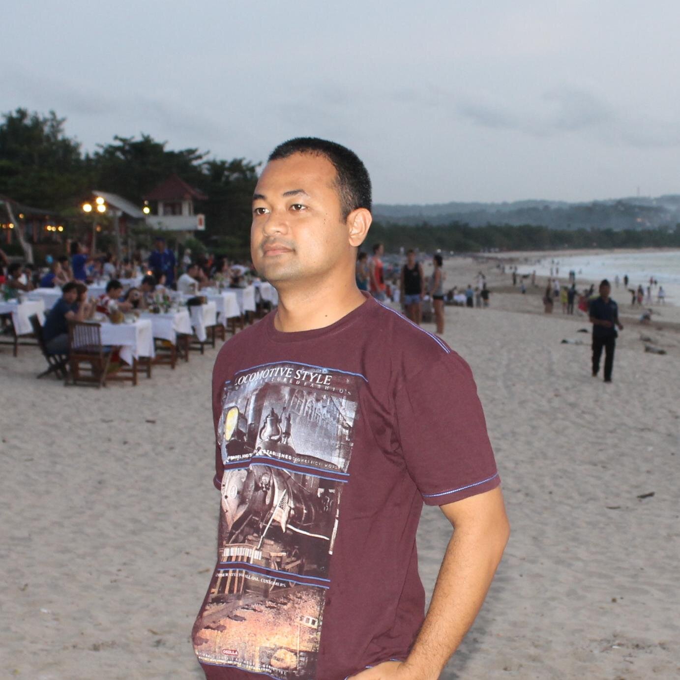 yosefchevy's profile picture. 