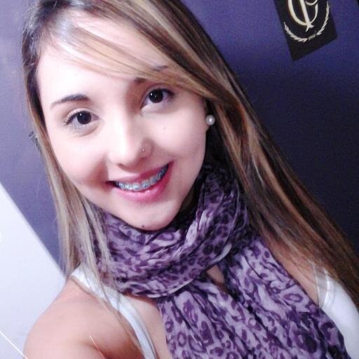 Brilhando em vida, sorrindo atoa, só vibrando amor e paz...