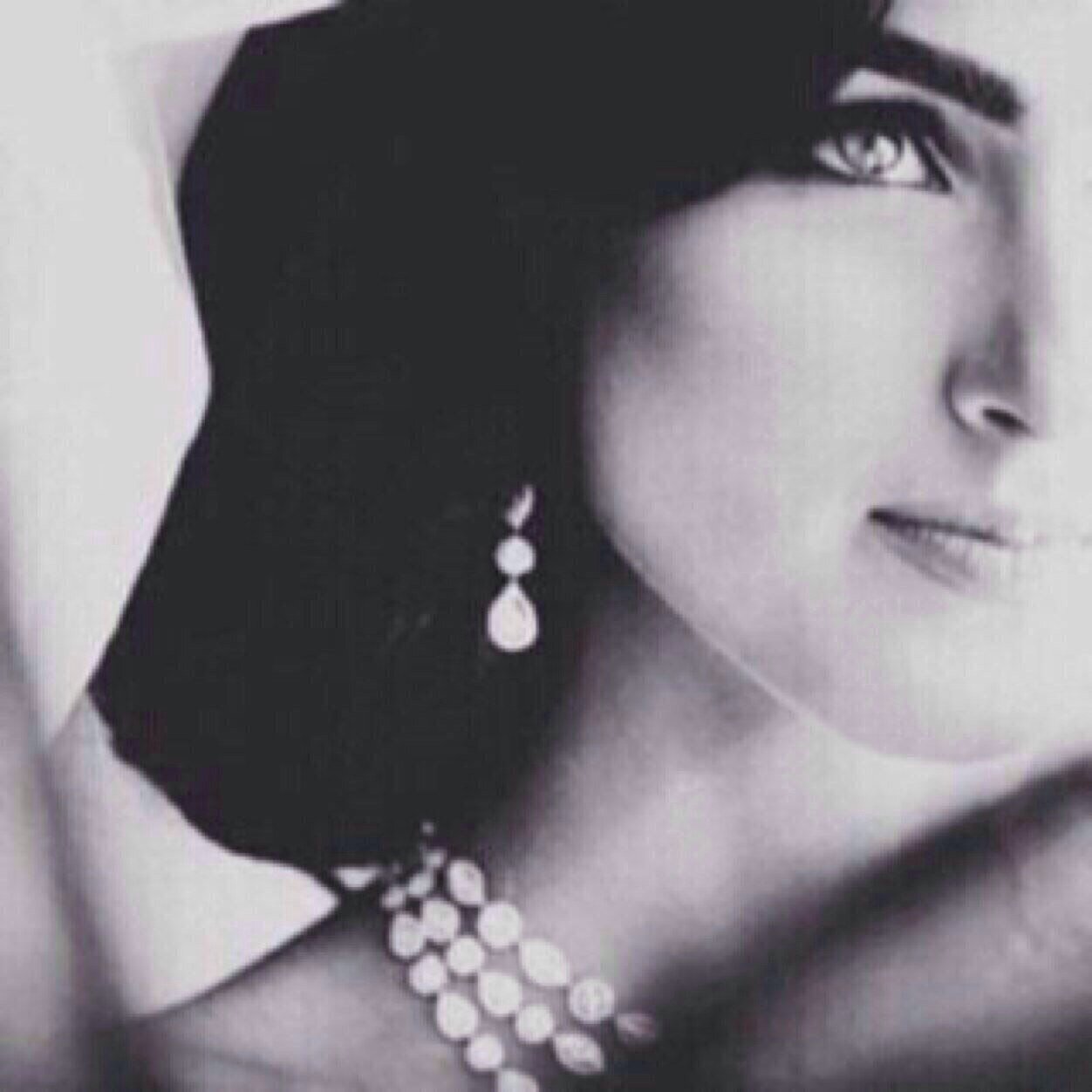 سويت لك فولو اسعديني وسوي فولو هينا @Happinesssiwon