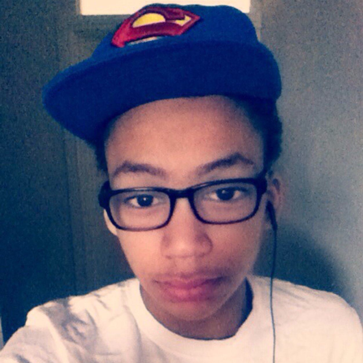 CoD Gamer. OpTic 'Fanboy'. Looking for a competetive team HMU.GT: CaptFoxXx.   Sponsored by: @DC_Controllers