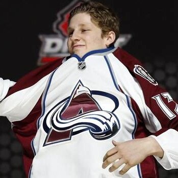 imjustmackinnon's profile picture. 18 years old, 100 times more successful than you. Parody account