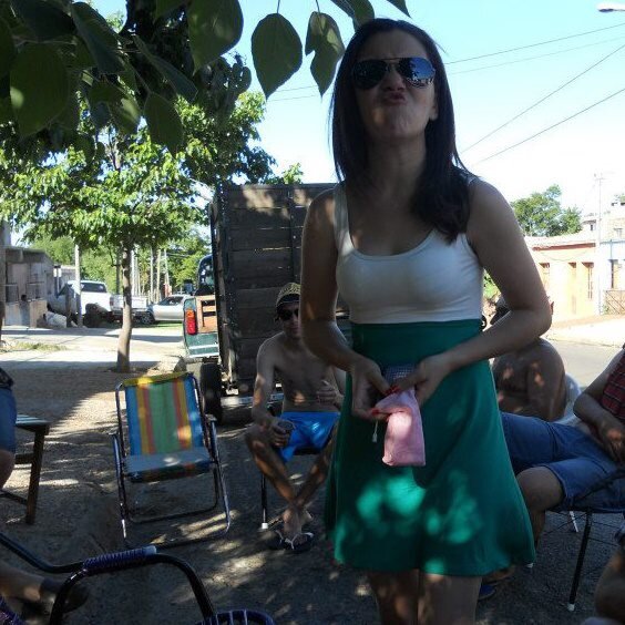 profesora de matematicas. Mama de Emilia y Matilde.