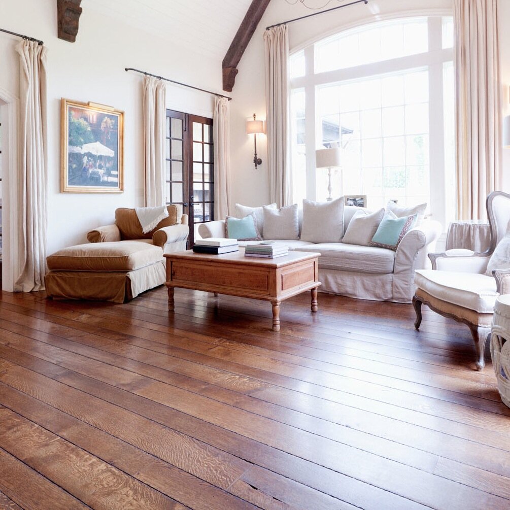 Crafting and designing hardwood floors since 2009.