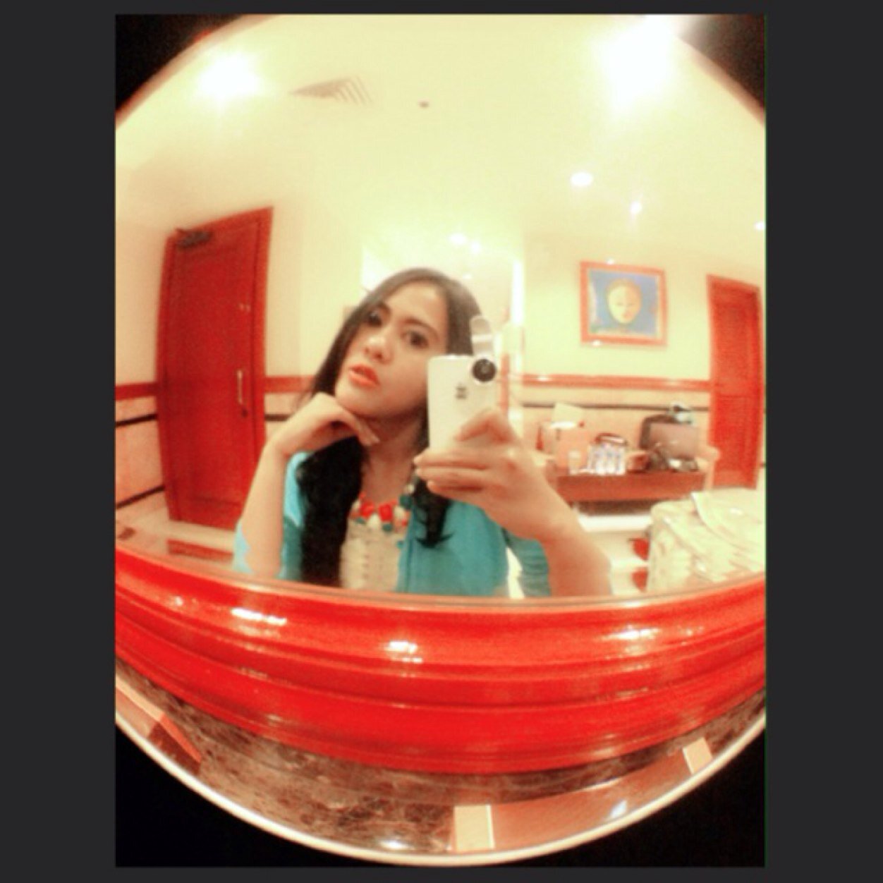 galuhastarii's profile picture. 