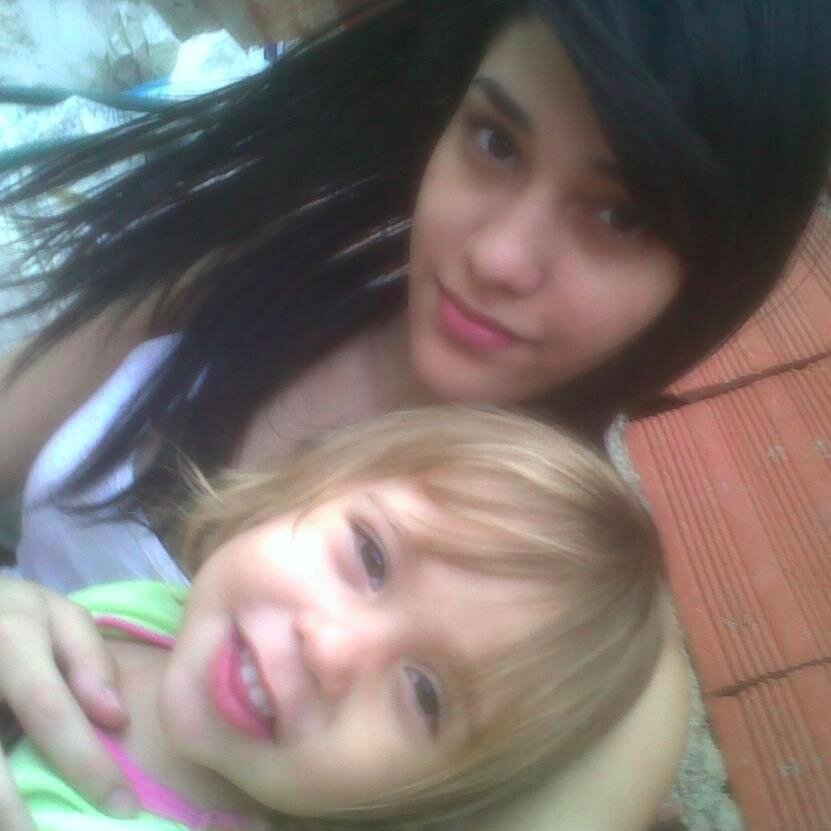No Dejes de Seguirme, Amo La Musica *_* y En Esta Vida Hay Que Saber Que Dios Es Amor