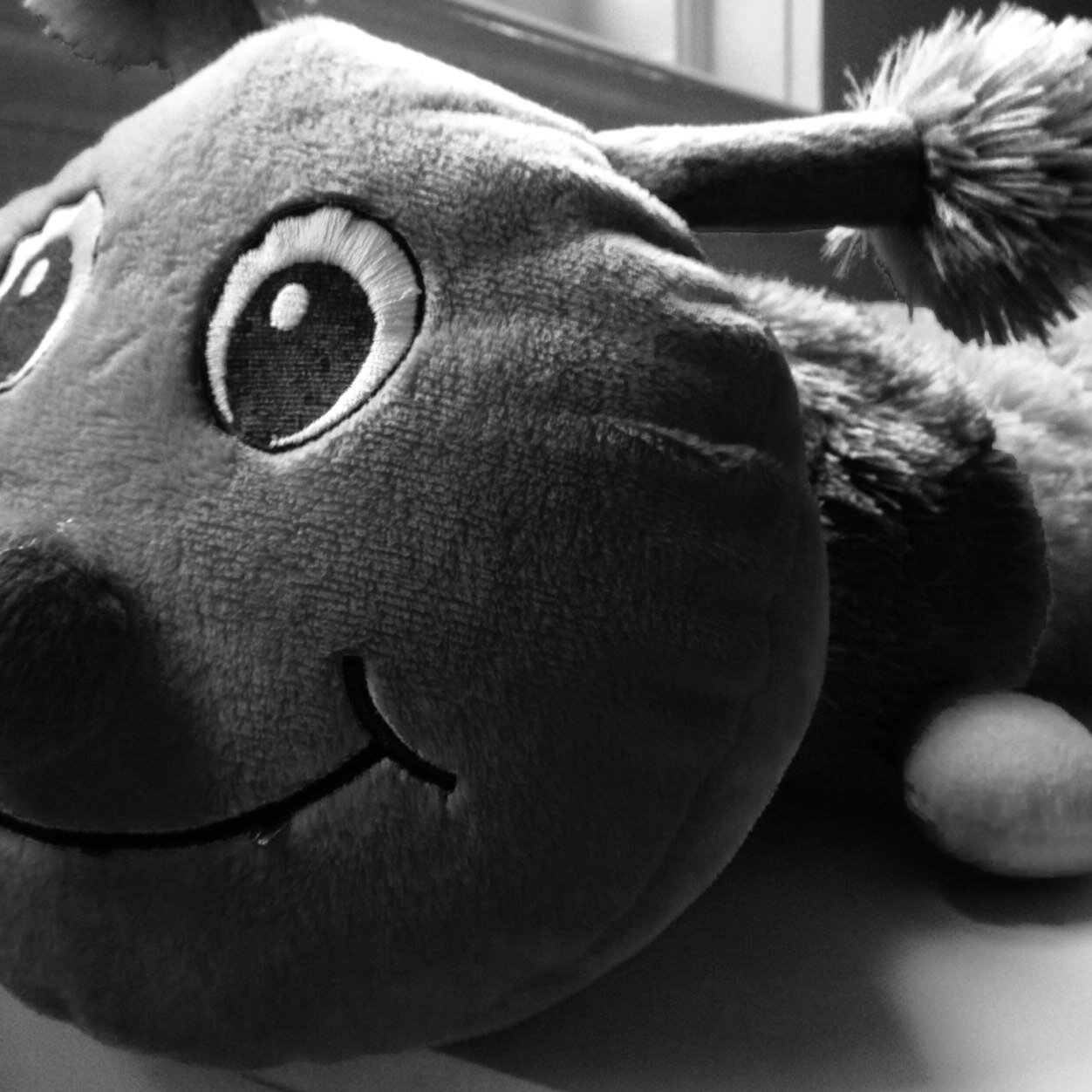 _littlemissus's profile picture. Wife, mummy, lawyer, fledging writer, novice blogger