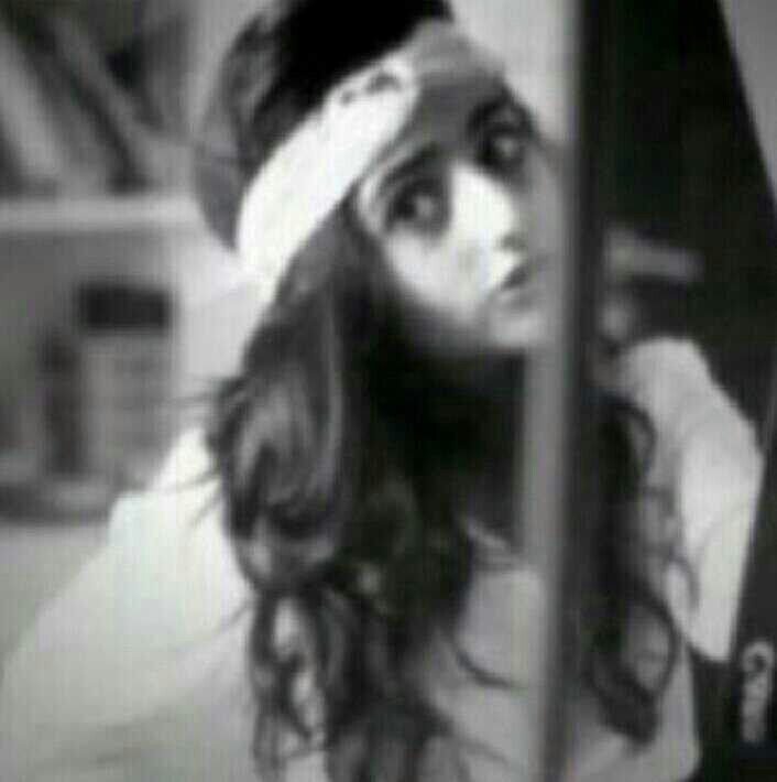 ‏‏‏‏‏ب الذوق والااخلااق وب الجمال طرقا  
خجولہ ، ودلوععہ ، ومعسوﻟۃة لسان ♡