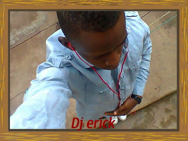 HolyAniah's profile picture. 