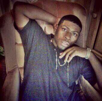 Dmarc1huned's profile picture. yes i love greenbut i want them blue benjaminsmore