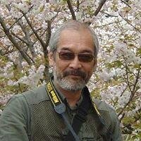 元アスリート（水泳）。三重大学大学院生物資源学研究科教授として『美と健康』に係わる有効成分を探索中。山形大学では、日本で唯一の「サプリメントを造る大学院コース」を担当し、株式会社Ｍ＆Ｋではスポーツサプリ等の開発と栄養相談を実施しつつ、陸上競技部監督業も。