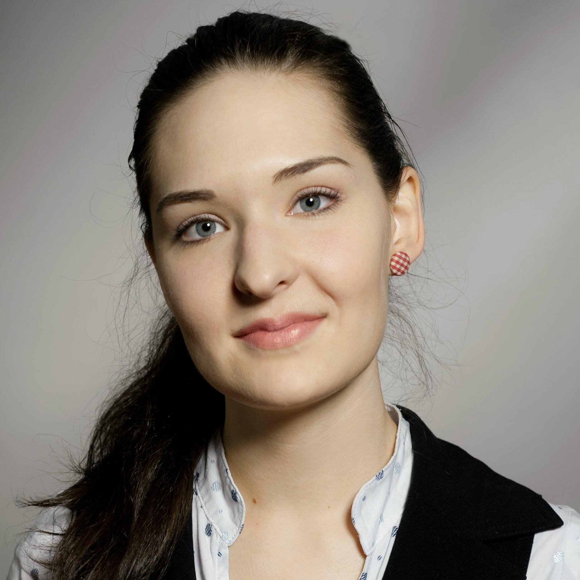 Expat and mom. Environmental science & Psychology graduate. Ex-presidential campaign head of digital. @WorldBank Digital Analyst. Concerned about our future.