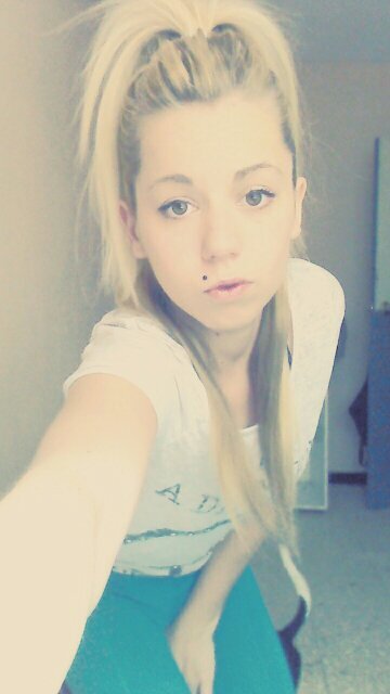 pija_xoni's profile picture. 