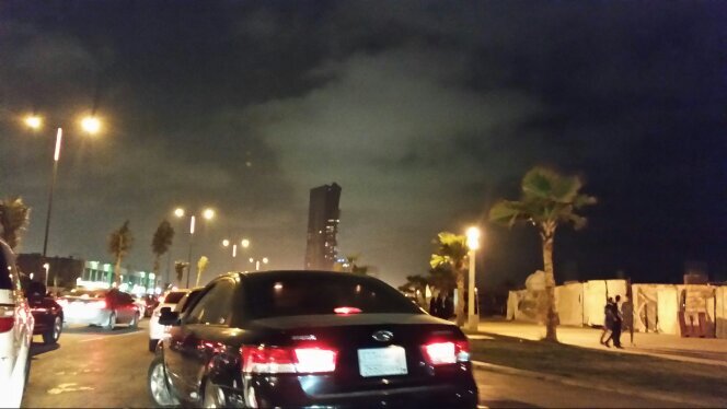 انــــا على باب الوصل بنتظااارك♥لــــاتستحي مني وانا خــــاطږي ﭭـــــــــﯧـــك♥