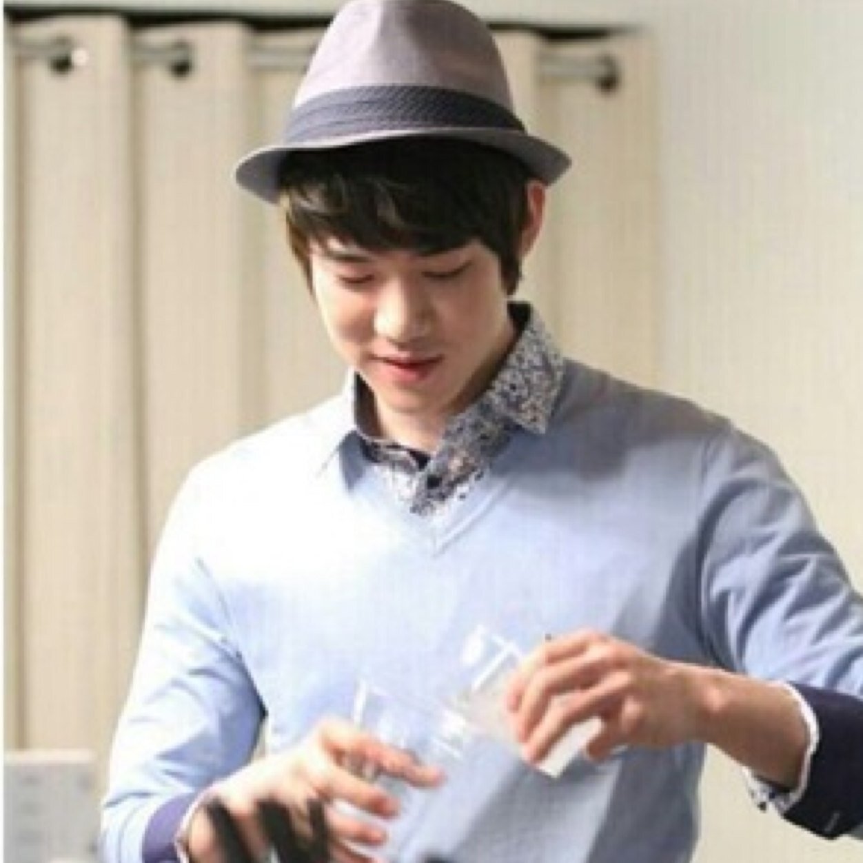 latte_yeonseok's profile picture. RolePlayer of Yoo Yeon Seok | Actor | 84L | follow the real one @Yeonseok411 | bukan om-om | #OKingdom