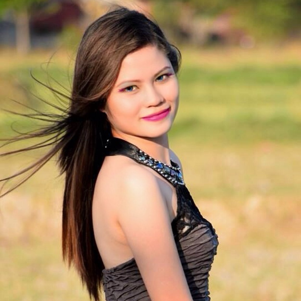 bhebhe_lab's profile picture. SKIRT,DRESS & SHOE LOVER . frustrated model , PARTY goer / viber: 09179378771