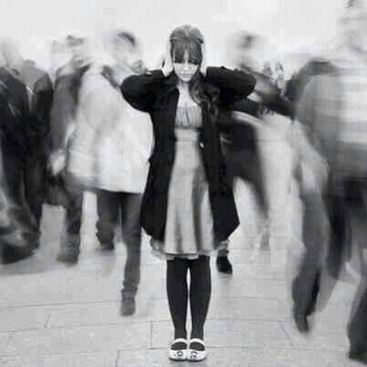 ‏‏‏حتي علي الاحلام ..اعلنت عصيانا. .. يمكن يكونلي في التمرد حياه ..