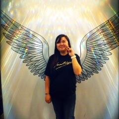 CherryBienLopez's profile picture. Sometimes we just have to let things go...