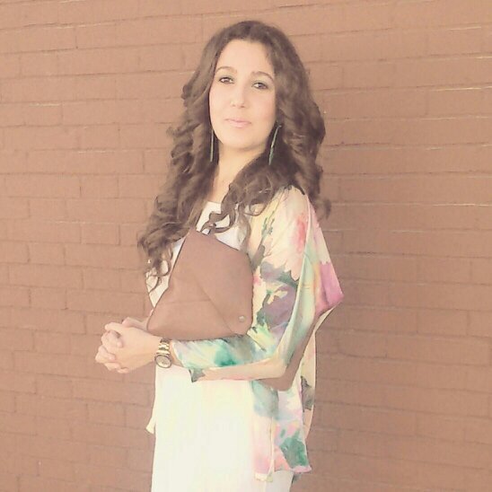 maestroargenta's profile picture. Máster en Atención Temprana y Trastornos del Lenguaje. Grado en Terapia Ocupacional.Extremeña de nacimiento, Sevillana de formación.