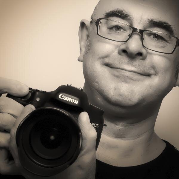 I enjoy variety in my photography including Landscapes, Cityscapes,  Portraiture, Still life, the occasional Wildlife and Street photography.