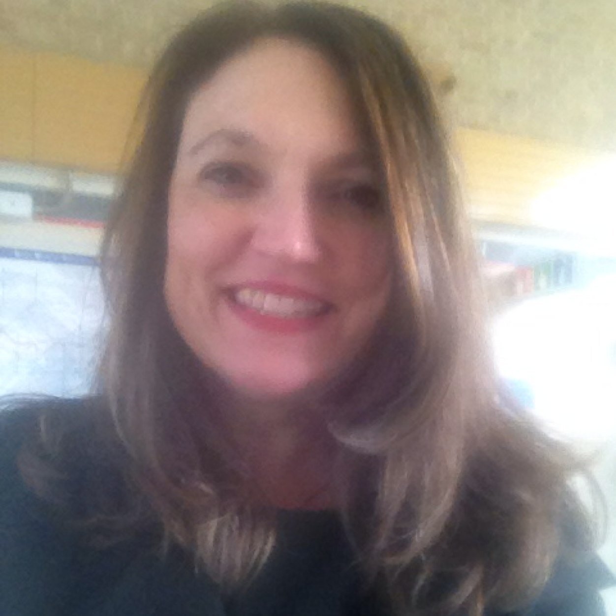 Business developer, cultural bridge builder, super connector, ballet & arts enthusiast, aspiring writer