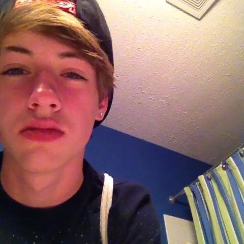 go follow @KaidenTucker. Thanks ♥