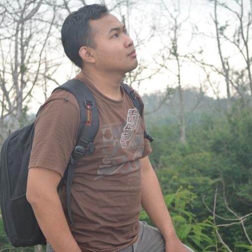 masa lalu hanya sebagai bayangan saja, ayo songsong masa depan yang lebih baik dari kemarin, hari ini, jam ini, menit ini, detik ini.