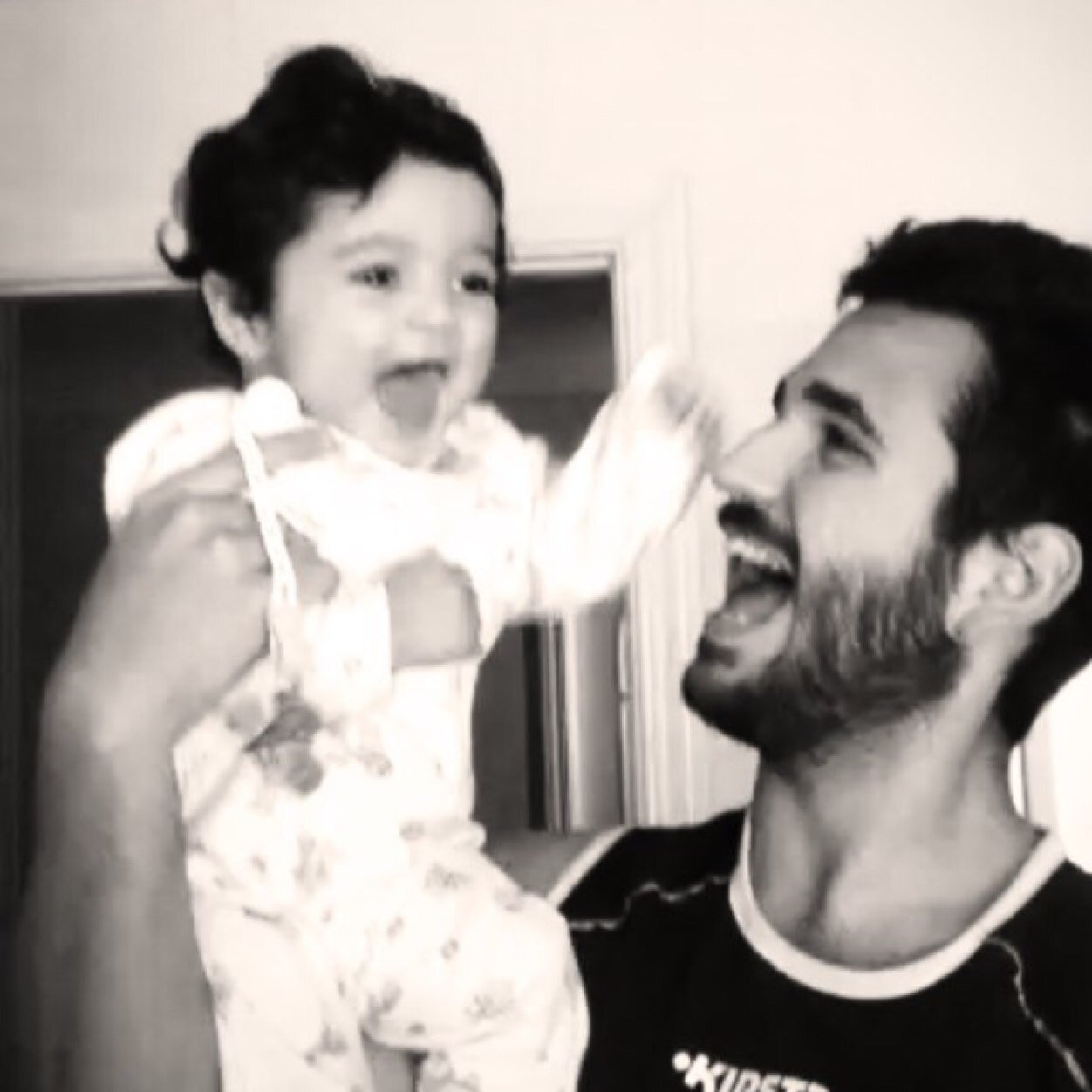 JesucristoPike's profile picture. Τα λόγια δε νικούν ποτέ τη δράση