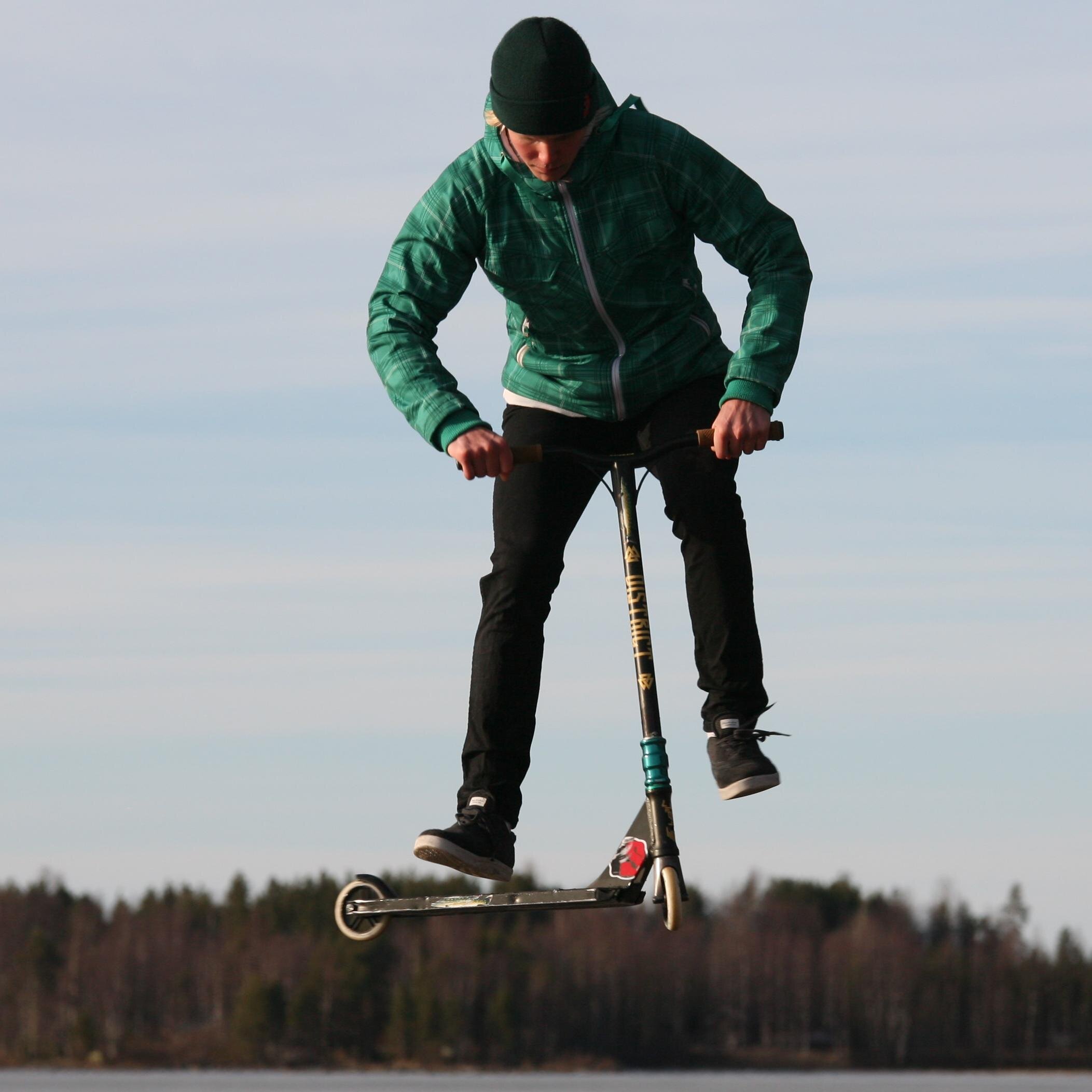 CEO of FinScooter Ltd. @finscootershop Professional scooter rider. @real_district @riverwheelco @drdenimjeans