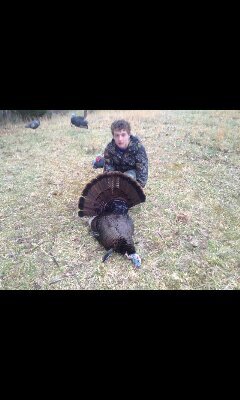 I love hunting and fishing
I play basketball#32  put a good dip.in