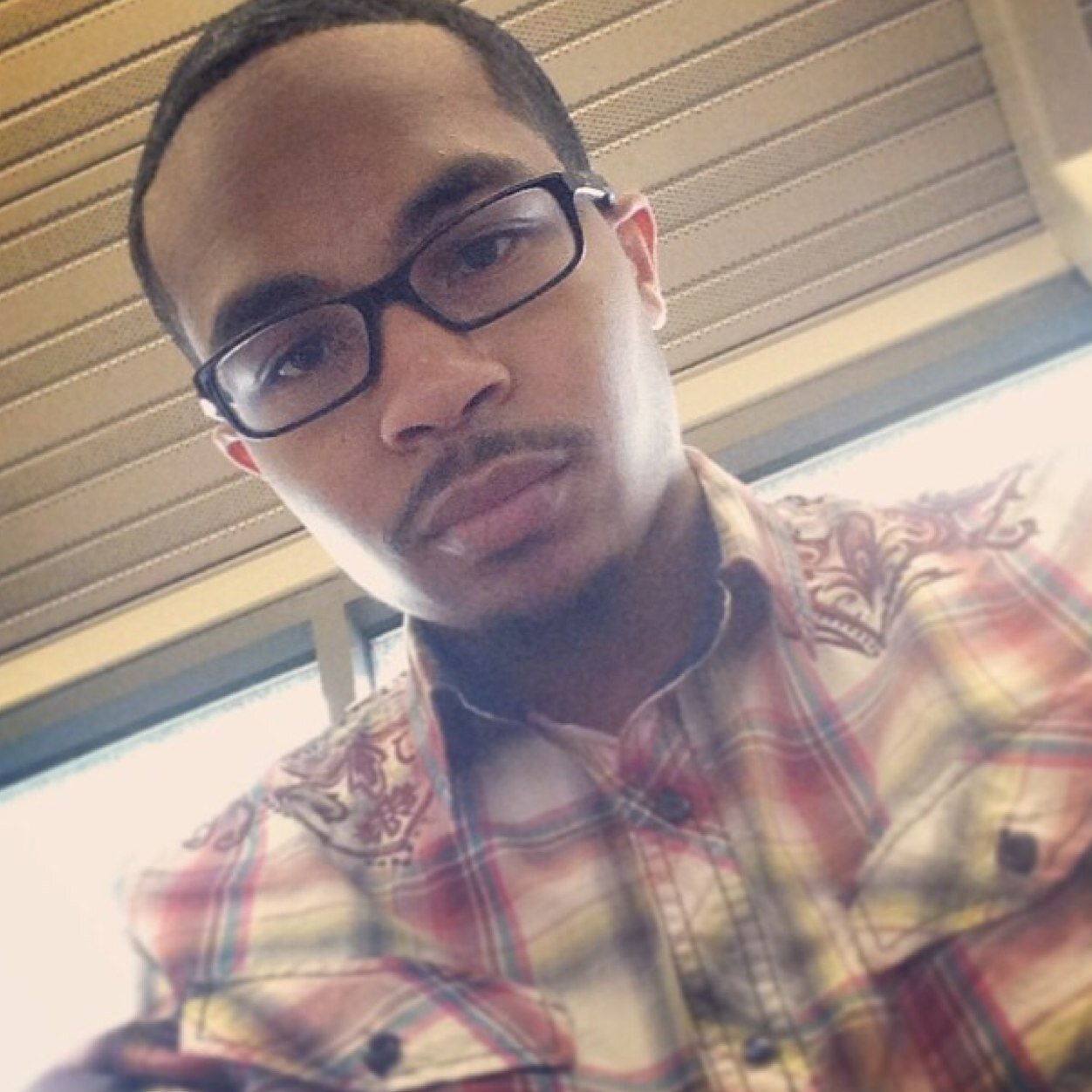 YaBoiPeachez's profile picture. Son of God. Brother to mankind. Consistent daydreamer. Lover of the arts and oddities of life. Advent peacemaker. Undoubtably awkward. Dare to be different!