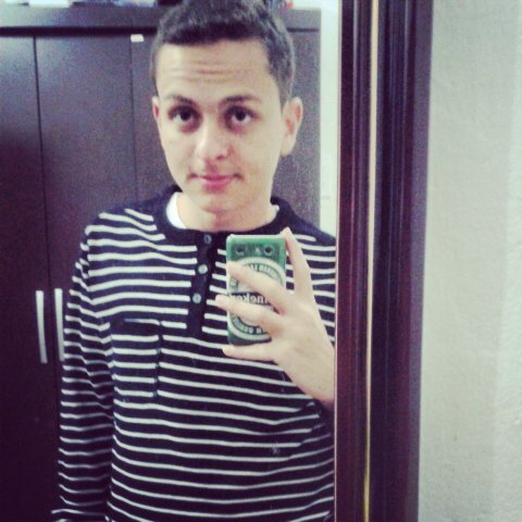Alegre, Humilde Simples..