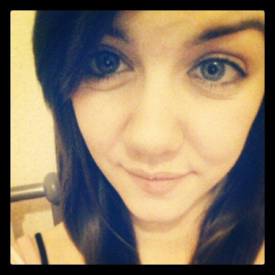 Life's too short to have regrets... 

I follow back - #TeamFollowBack! ;D
