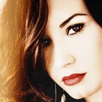 #demilovatoismyidol @ddlovato You're my lifesaver.