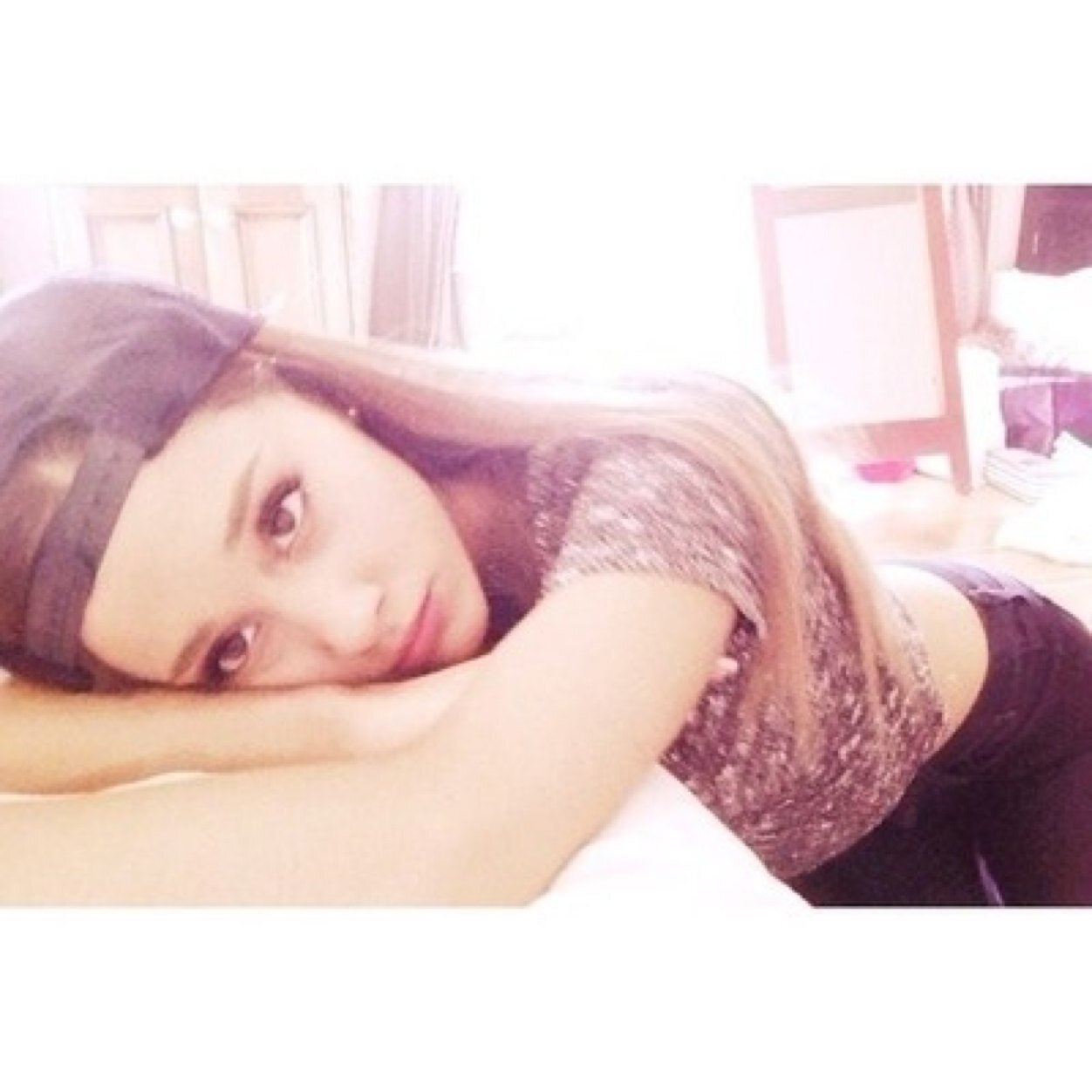 heeey, could you follow @awsrylesno ?? She'll follow you back there too! But this ones free :))