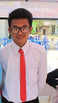 Kita Hidup Dari apa Yang Kita Dapatkan dan kita Bahagia Dari apa yang Kita Berikan