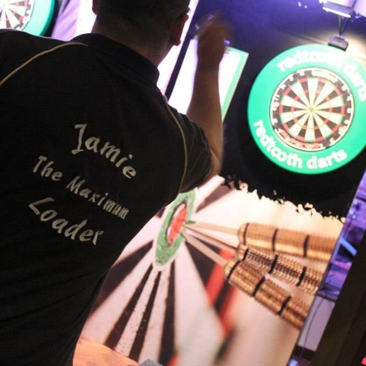 Chelsea FC Fan that loves a drink or 12 oh and a Dart player ( Jamie The Maximum Loader ) now a days more like the minimum 😂😂