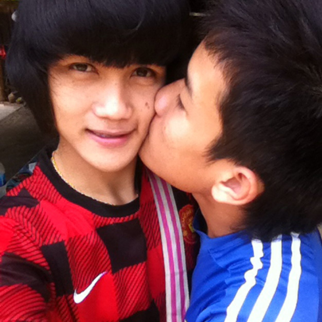 IAiniseasy's profile picture. ฟอลมาฟอลกลับจร๊. เจ้าใจตรงกันน่ั