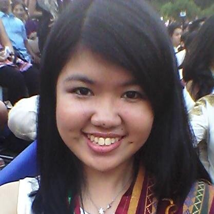 Future physician of FEU-NRMF / Ex-con of UP Diliman / Disciple of BS FLCD / Devourer of books / Fan girl of anime / Teacher of children / Ninja of Naruto-verse