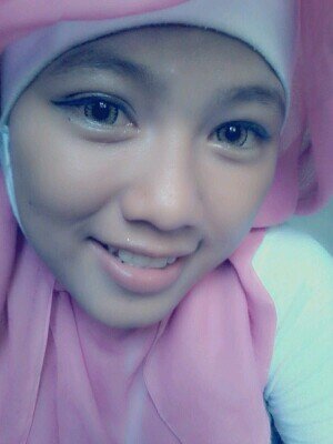 I love my mom ...I love my mom ... my mom is my inspiration.  ♡ 23 agustus 2013 {amm}  ♡  Cirebon , Indonesia