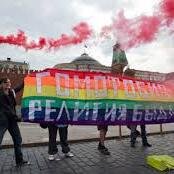 4 High School Students who believe that gay rights are human rights and want rights for the LGBT community in Russia. Follow our campaign! #russiangayrights