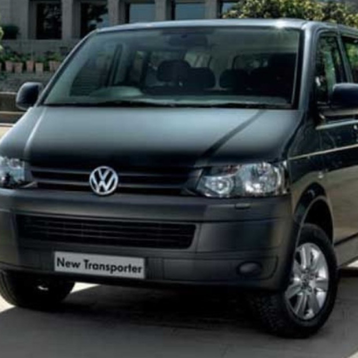 Hire us for your day out, night out.
Specialise in airport transfers for both business and private clients. Over 30 years exoerience. We no what we are doing.